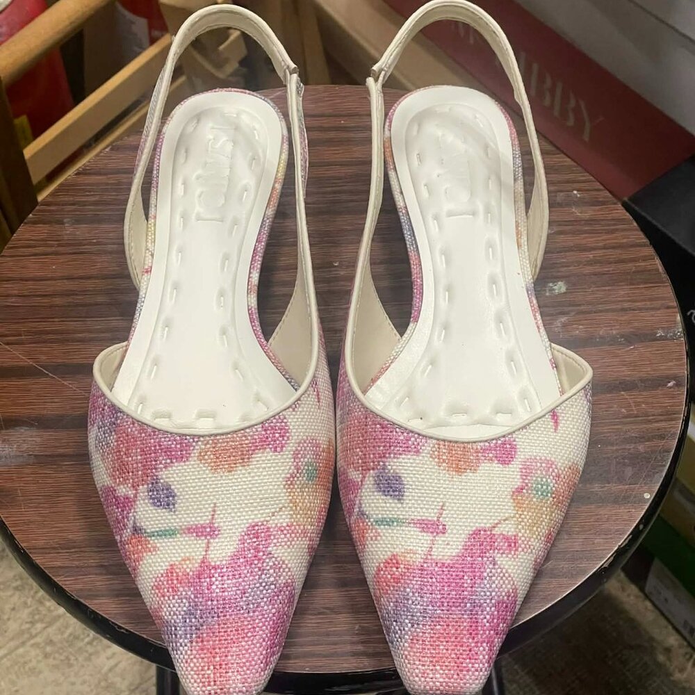 Franco Sarto Women’s Tyra Slingback Pump White Multi Floral